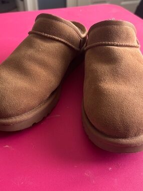 Ugg Slip on Mules Womens Size 8 Pre-Owned